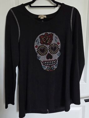 ONE WORLD Black Tee with Embroidered Skull